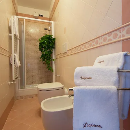 - L'acquacotta