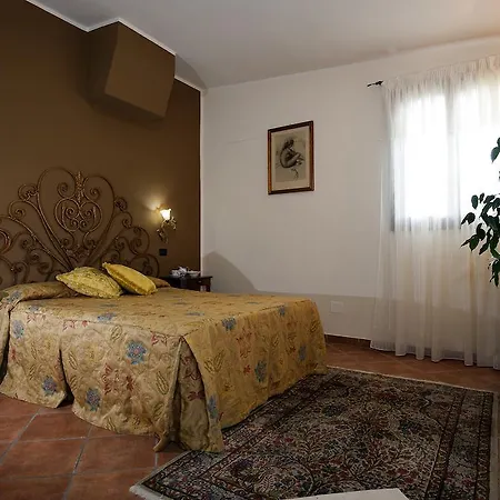 - L'acquacotta Bed and breakfast