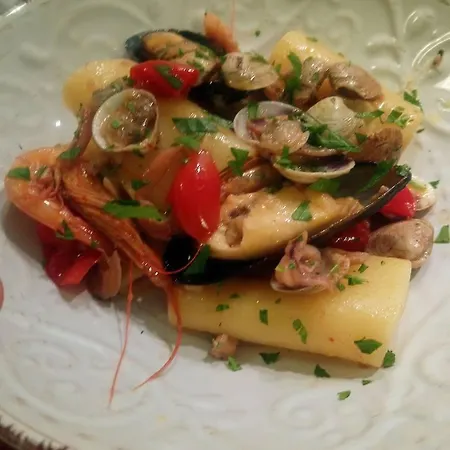 - L'acquacotta Bed and breakfast 4*